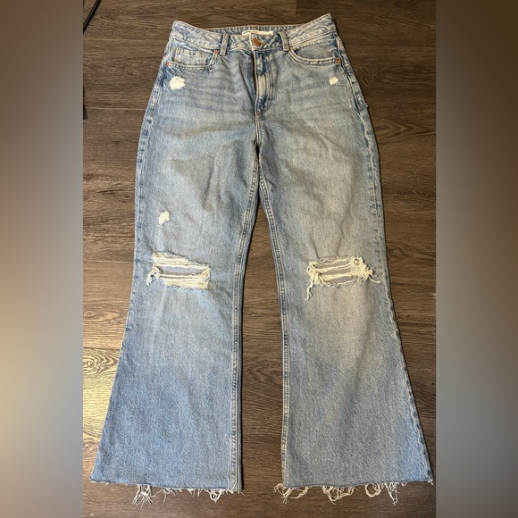 Selling a size 7 pair of garage jeans in good condition! - Picture 2 of 2